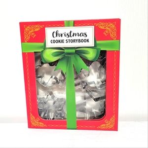 Celebrate it Christmas Cookie Storybook - 12 Cookie Cutters NEW